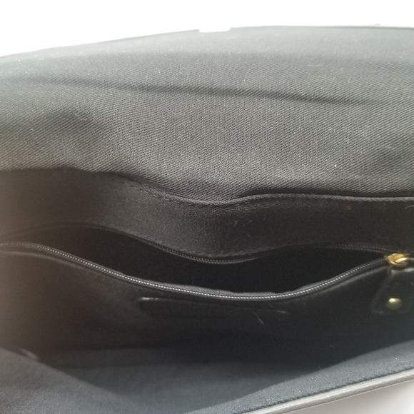 👛 BCBGeneration large expanding envelope clutch - Picture 10 of 13